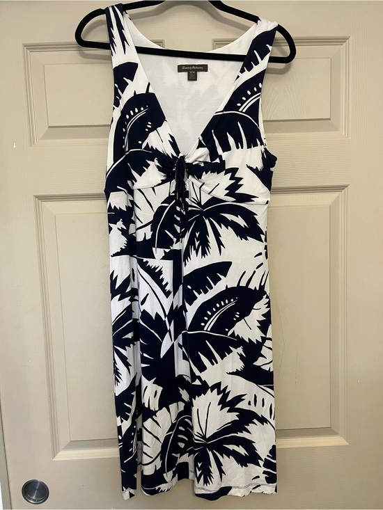 Tommy Bahama Dresses & Skirts - Tommy Bahama Navy and White Palm-Print Midi Dress